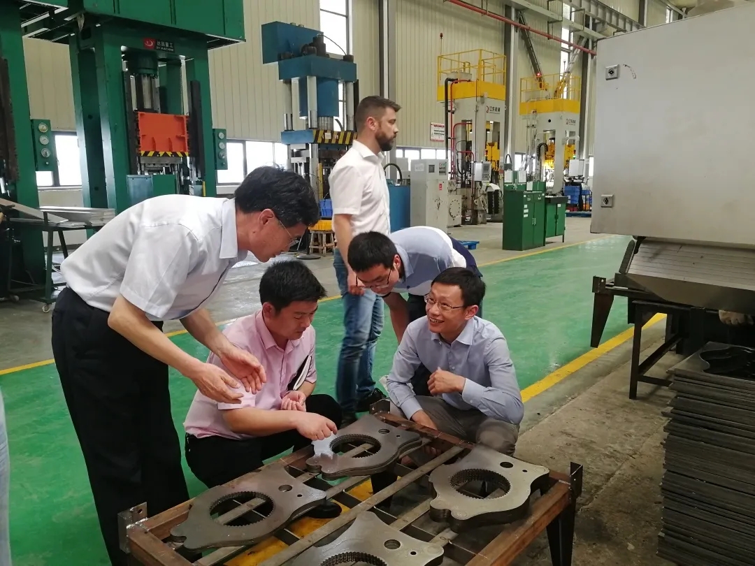 中国·太阳成tyc7111cc(集团)有限公司-官方网站